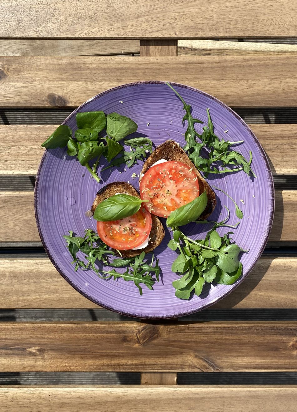 Bruschetta de Tomate e Queijo Fresco